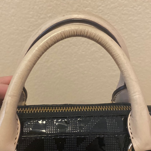 Michael Kors black patent shiny monogram bag - Picture 9 of 16